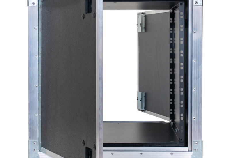 Touring rack flight case with sliding door