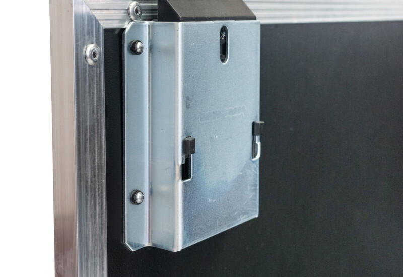 Touring rack flight case with sliding door
