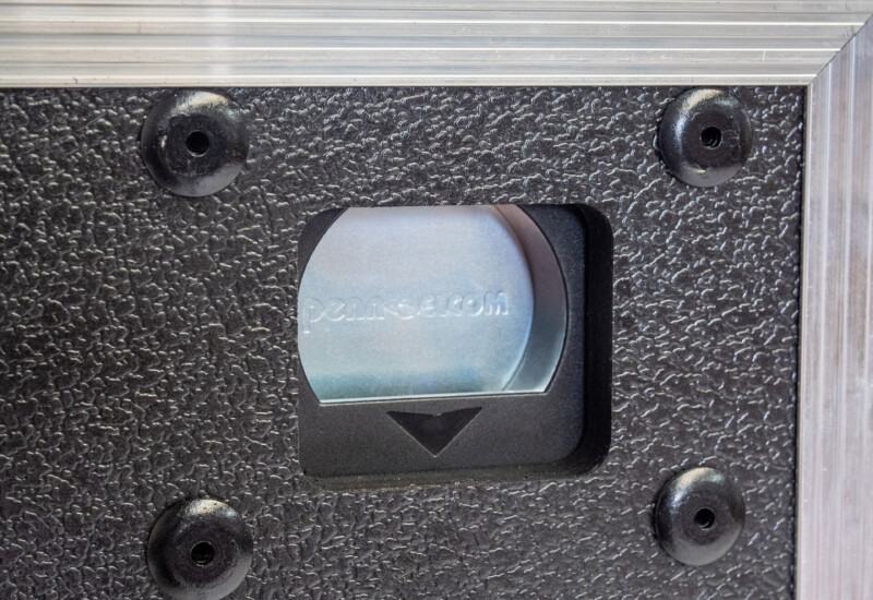 Touring rack flight case with sliding door